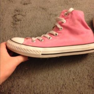 Pink converse