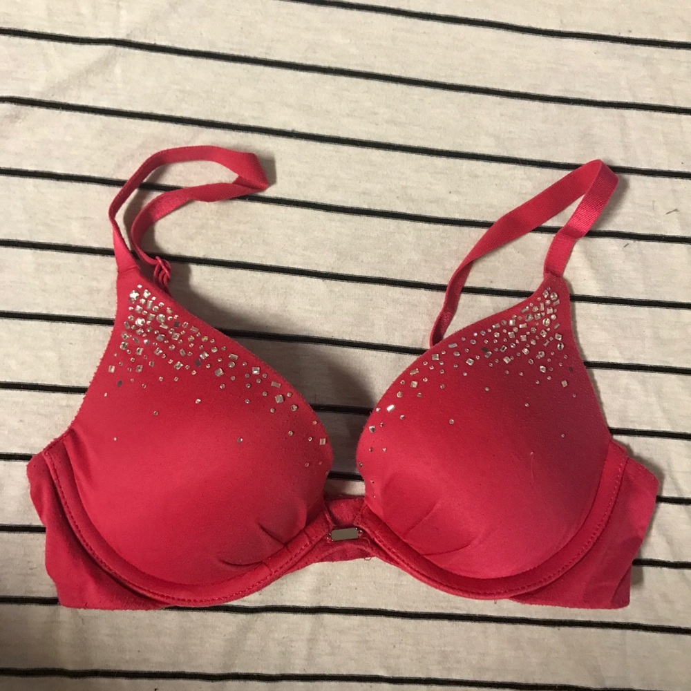 Victoria Secret push up “plunge”  bra 32B