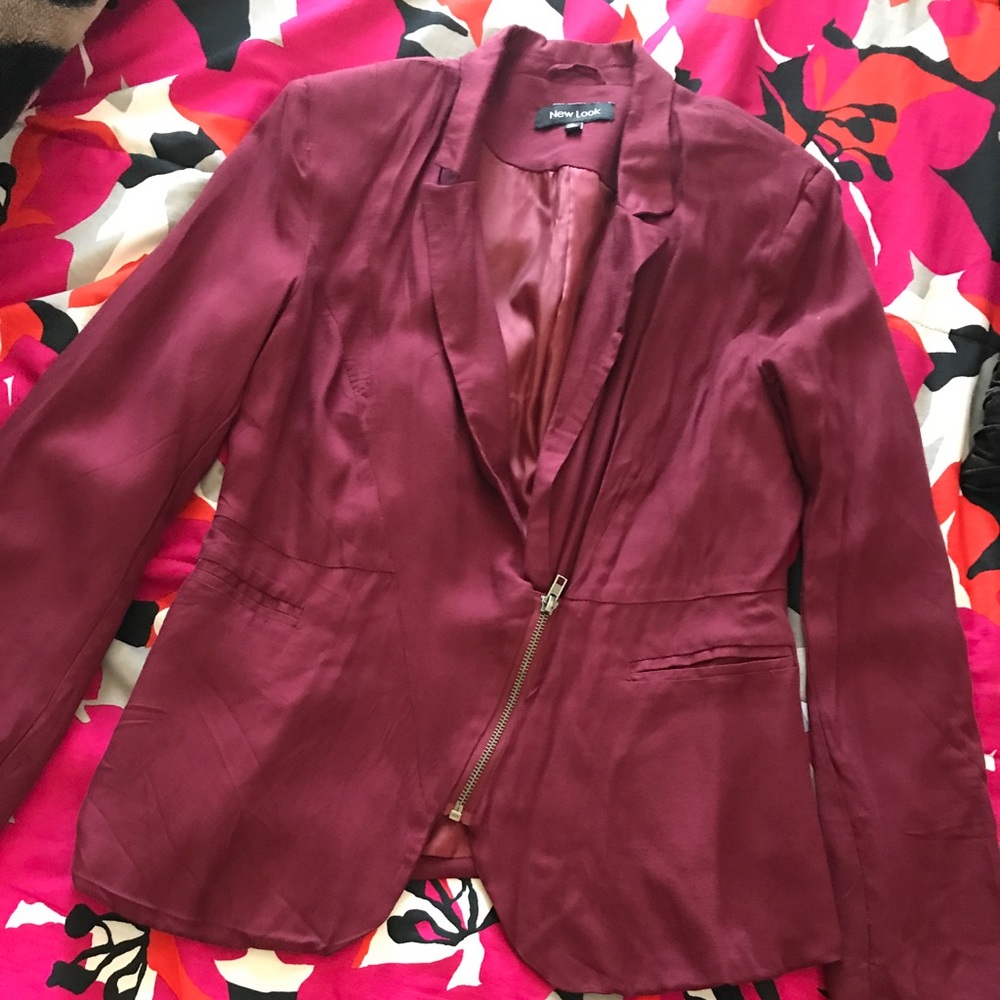 NWOT New Look Maroon zipper soft Blazer