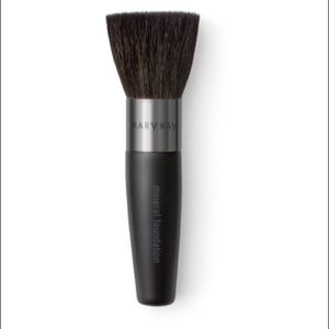 Mary Kay Mineral Powder Foundation Brush Mary Kay Mineral Powder Foundation Brush