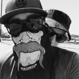 Meet your Posher, Thomas