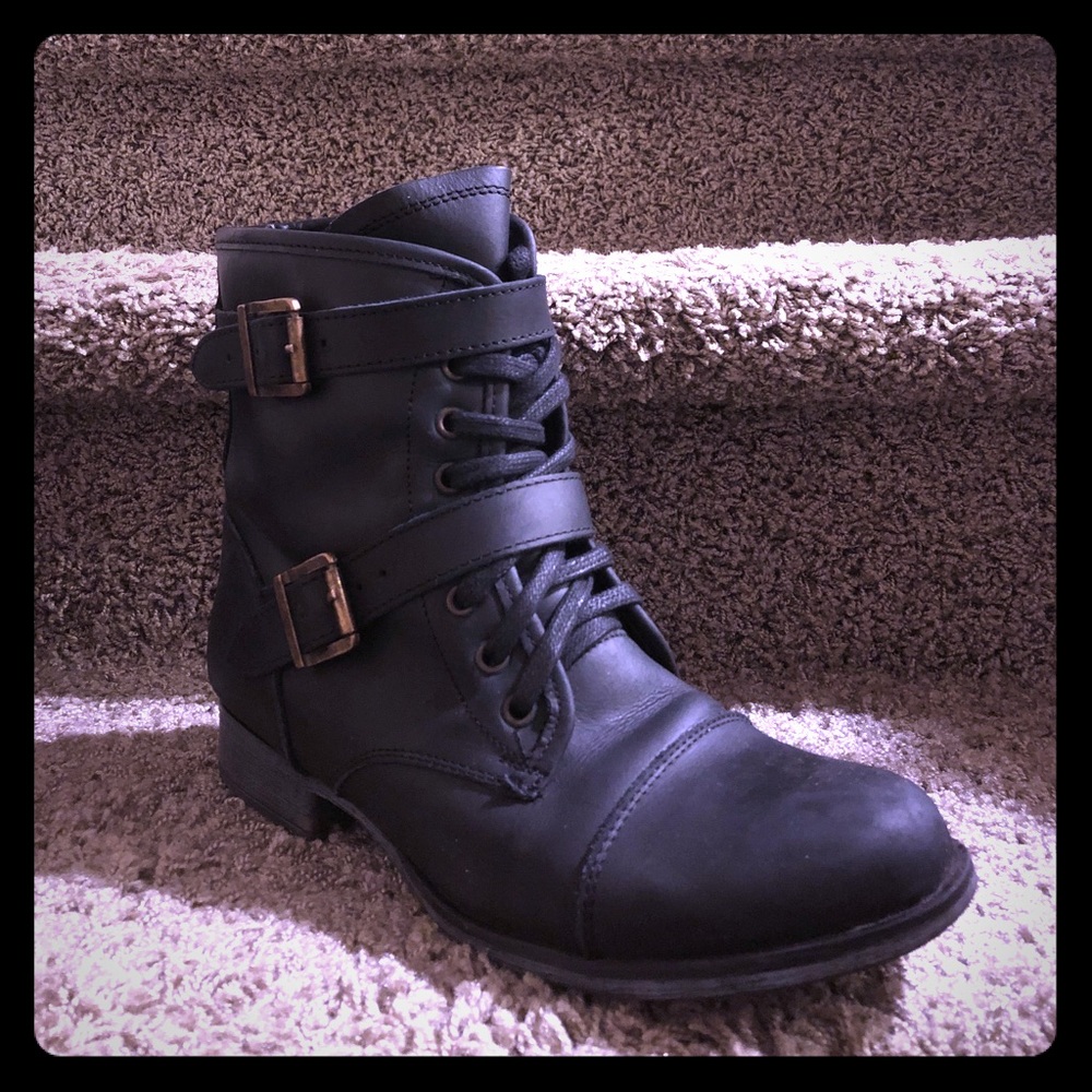 Dolce Vita combat boots