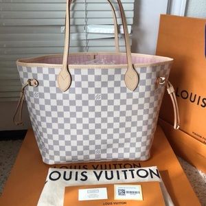 Brand New Louis Vuitton Neverfull Rose Ballerine Brand New Louis Vuitton Neverfull Rose Ballerine