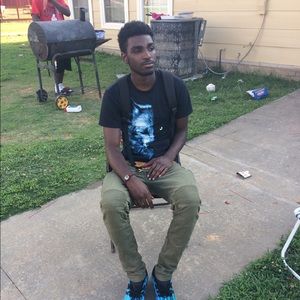 Meet your Posher, Leroy