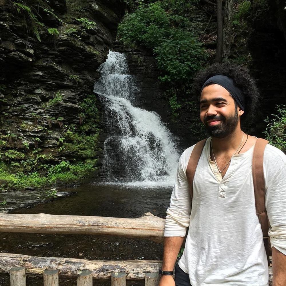 Meet your Posher, Elvis