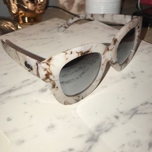 QUAY - Sugar and Spice sunglasses