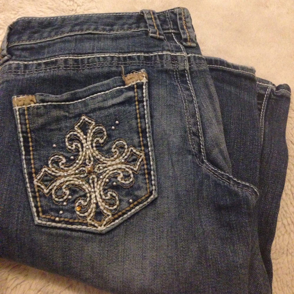 Maurices jeans