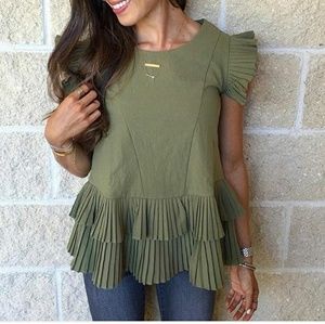 Host Pick 11/25 Goodnight Macroon Viola Cape Top