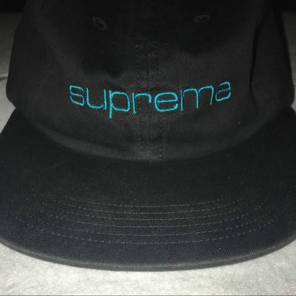 Supreme 6 Panel "supreme"