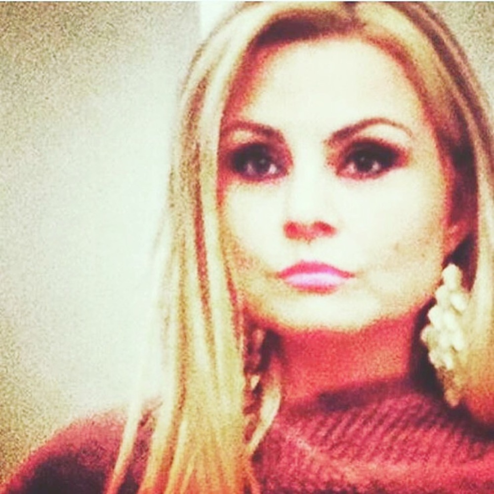 Meet your Posher, Rita