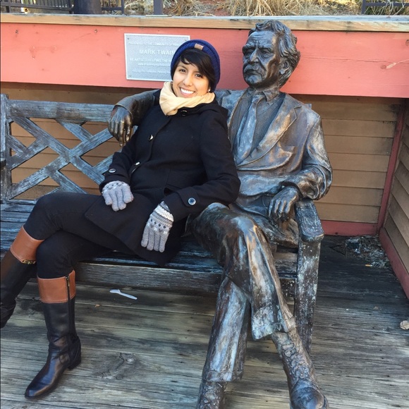 Meet your Posher, Mirella - Picture 3 of 3