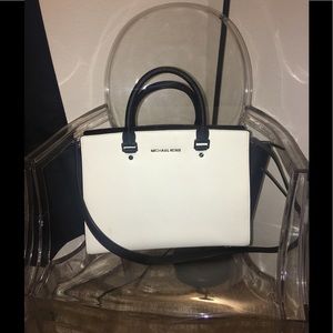 Authentic Michael Kors black/white Selma purse Authentic Michael Kors black/white Selma purse