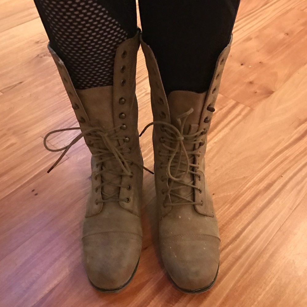 Maddie Girl Combat Boots!