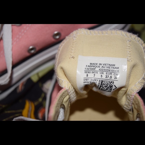 Pink Converse Chuck Taylor All Star Low Top - Picture 4 of 4