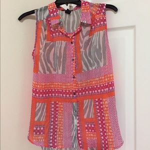 Statement top! Size 4