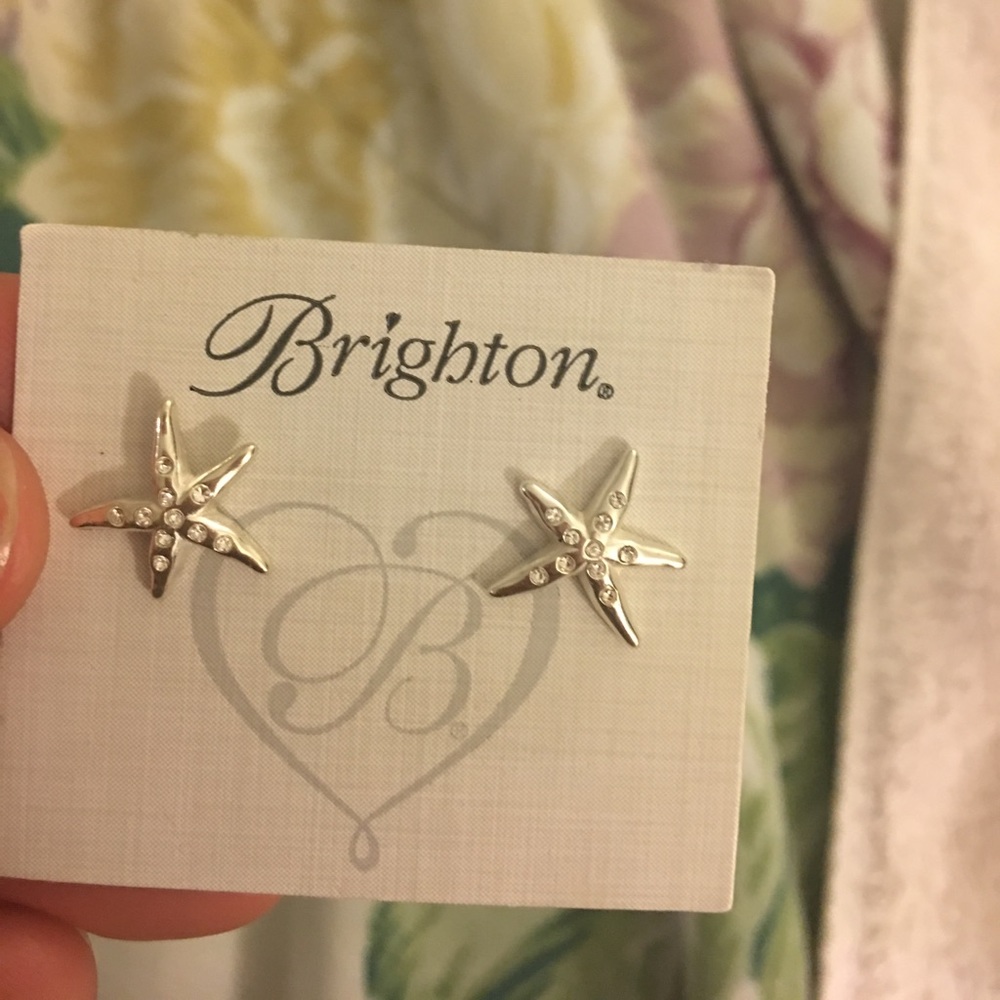 Starfish rhinestone studded earrings
