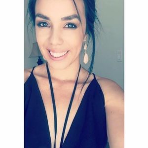 Meet your Posher, Monica