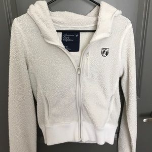 American Eagle fuzzy white zip up hoodie