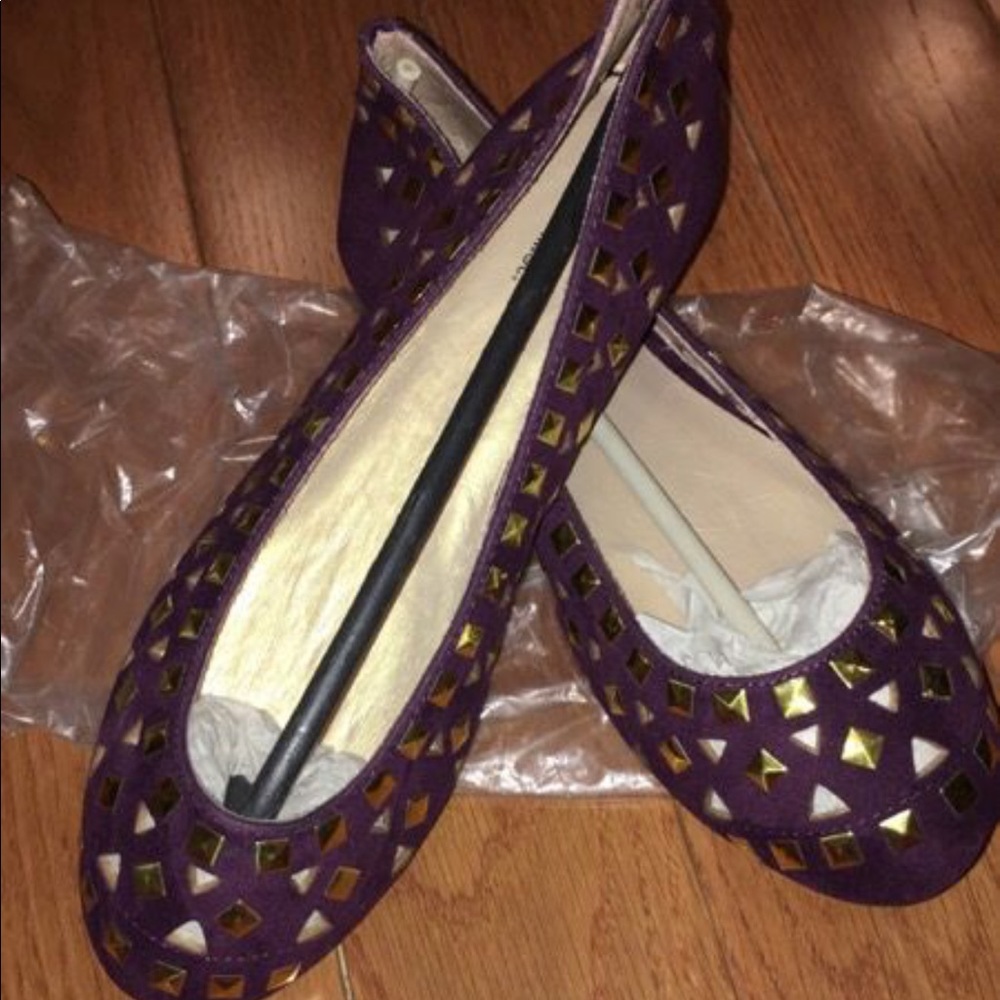 Women’s flats
