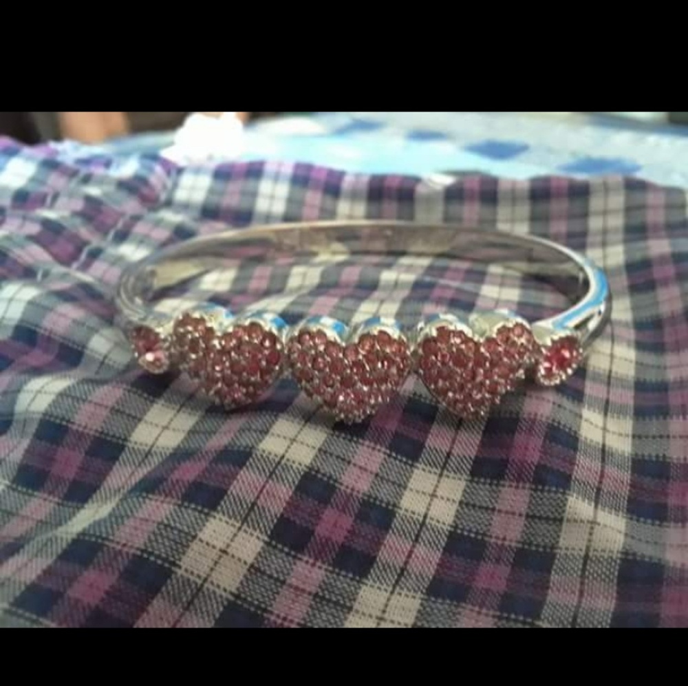 Betsy Johnson Bangle including dust bag included