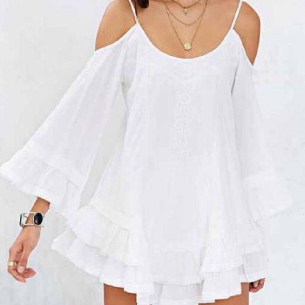 NWOT White cotton boho bell sleeved top