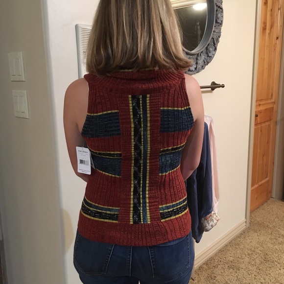 NOT AVAILABLE ! Free People sleeveless cowl-neck - Picture 7 of 8