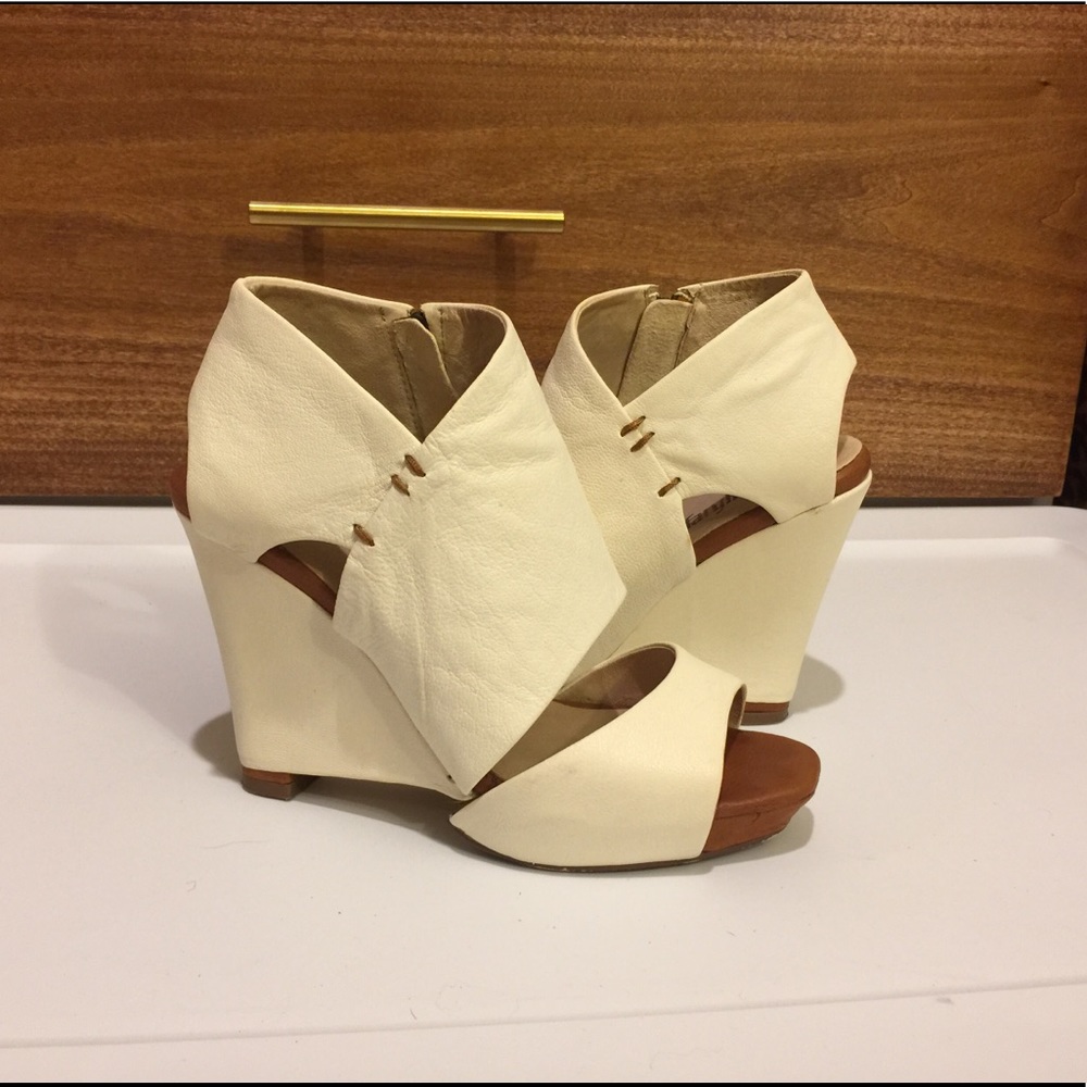Super unique wedges!!