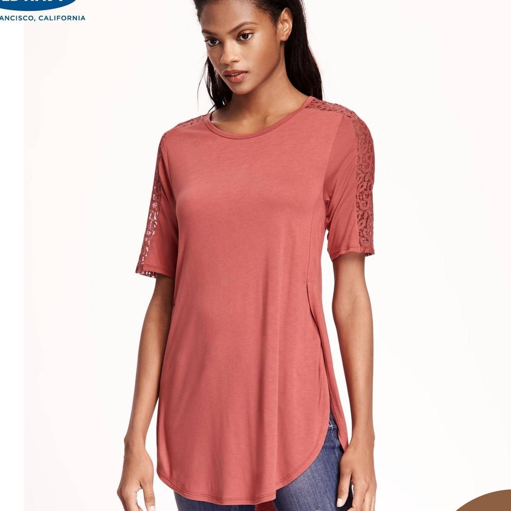 NWT Old Navy Lace Back & Sleeve Round Hem Tunic