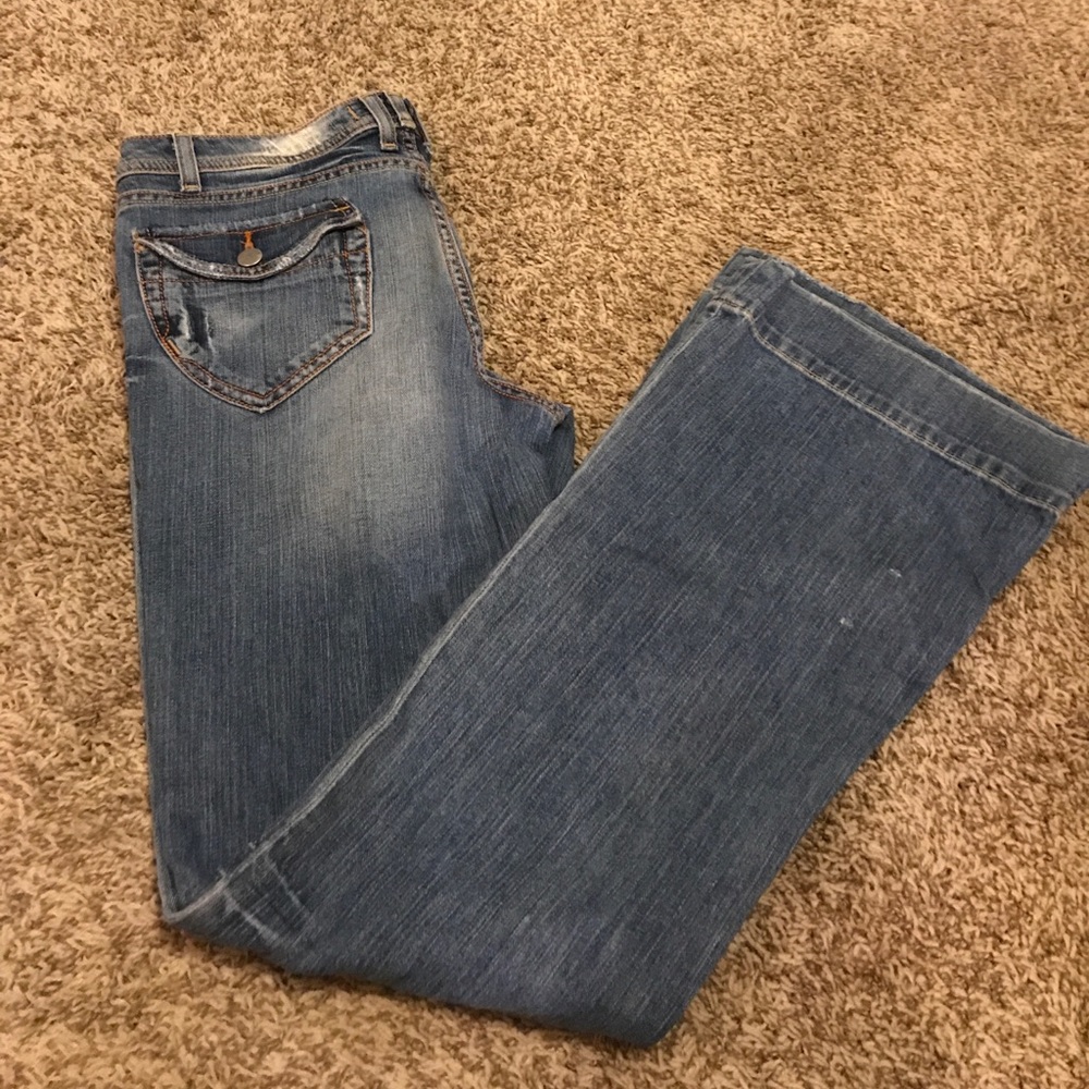 LIKE NEW JEANS