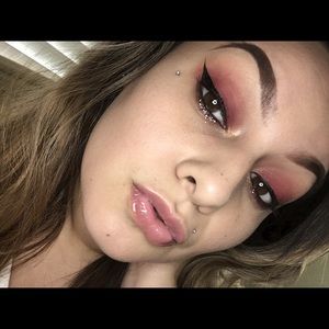 Meet your Posher, Amelia