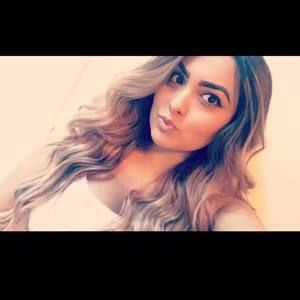 Meet your Posher, Danielle