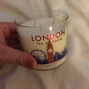 NEW! London 3 Wick Candle