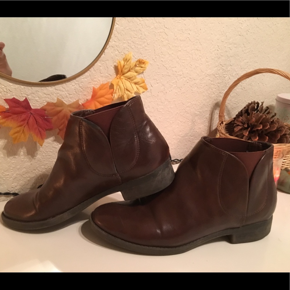 Leather Chelsea Short Booties/Boots