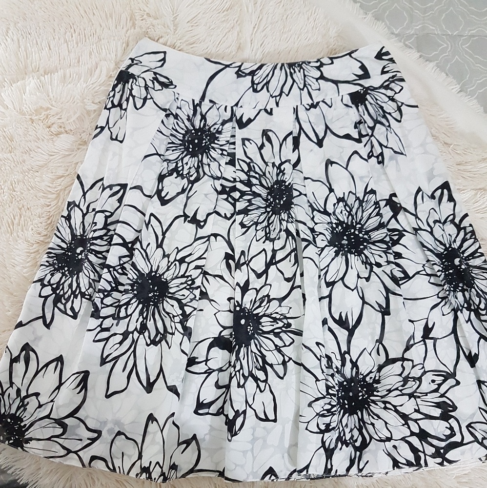Women's skirt