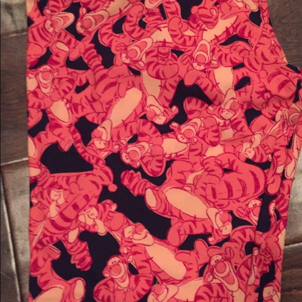 Lularoe Pooh Tigger Leggings TC