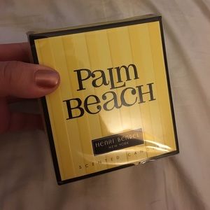 NEW! Sealed Henri Bendel Candle!