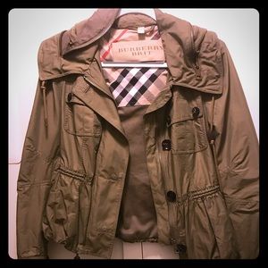 Burberry short rain coat
