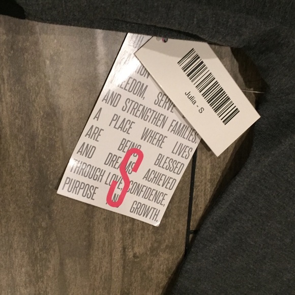 NWT LuLaRoe Julia - Picture 4 of 5