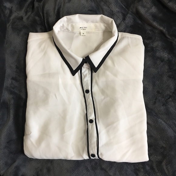 Collared button up. - Picture 5 of 5