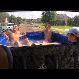 Meet your Posher, Brandon