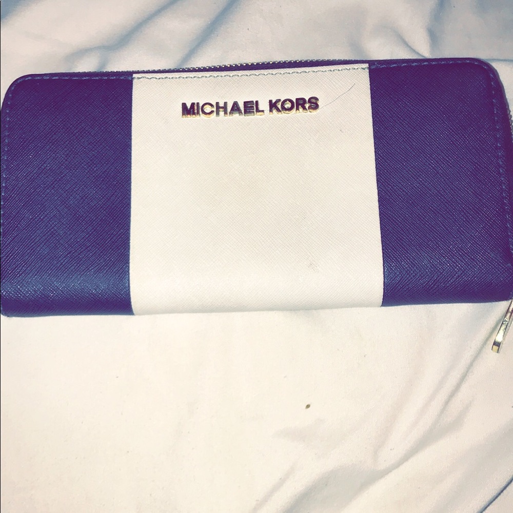 Michael kors navy and white wallet cheaper on mer