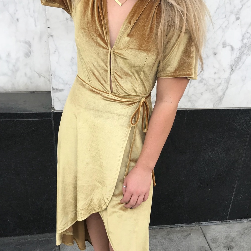 SALE🎁✨✨THEEGIRL  #1 ✨✨Velvet Dress