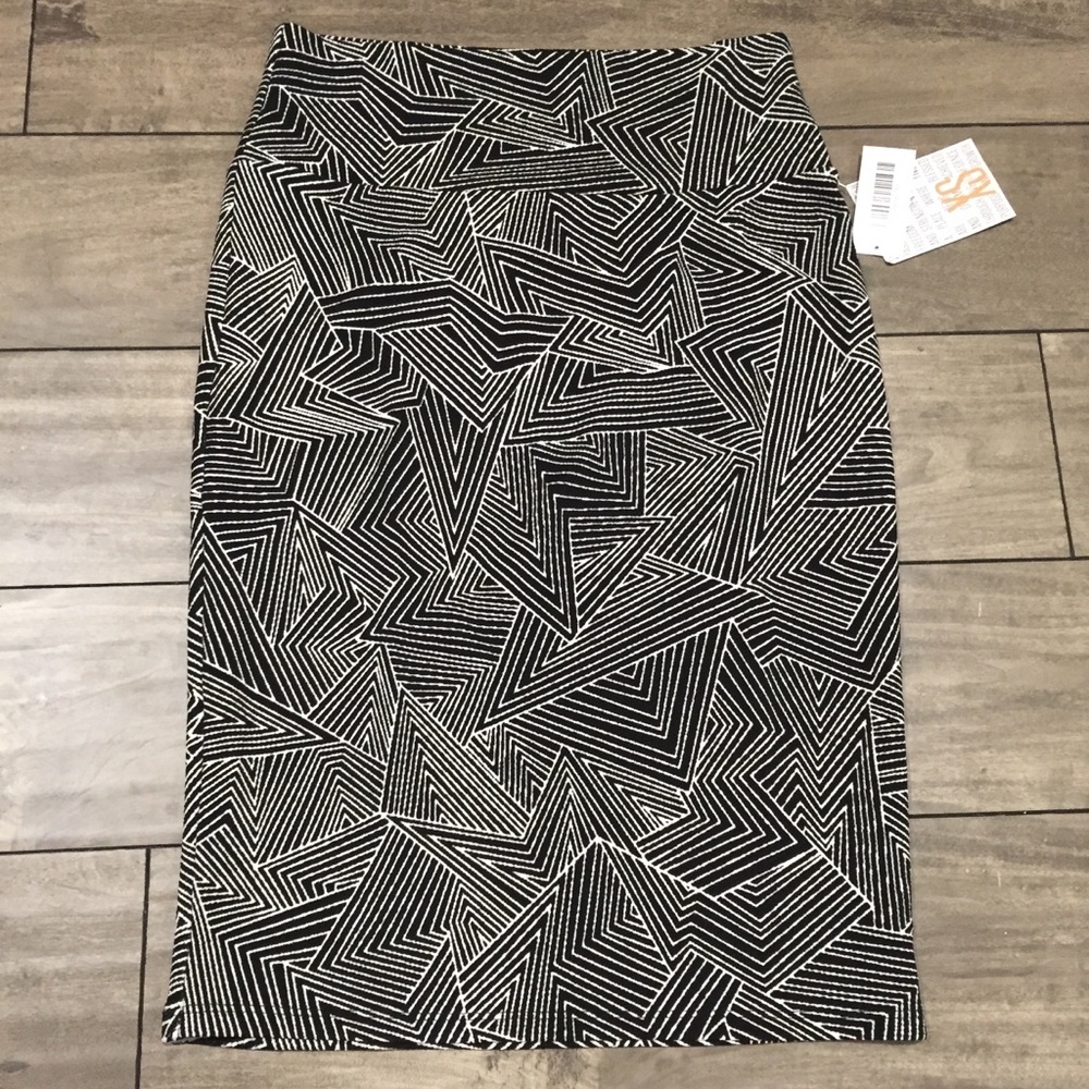 NWT LuLaRoe Cassie