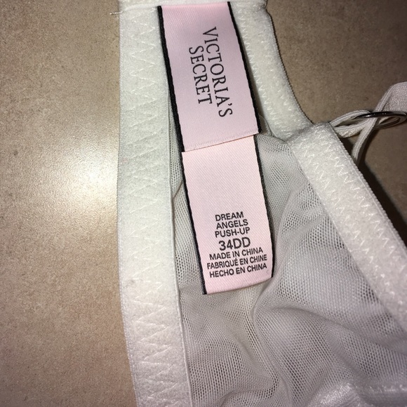 Victoria’s Secret dream angels push up - Picture 3 of 3