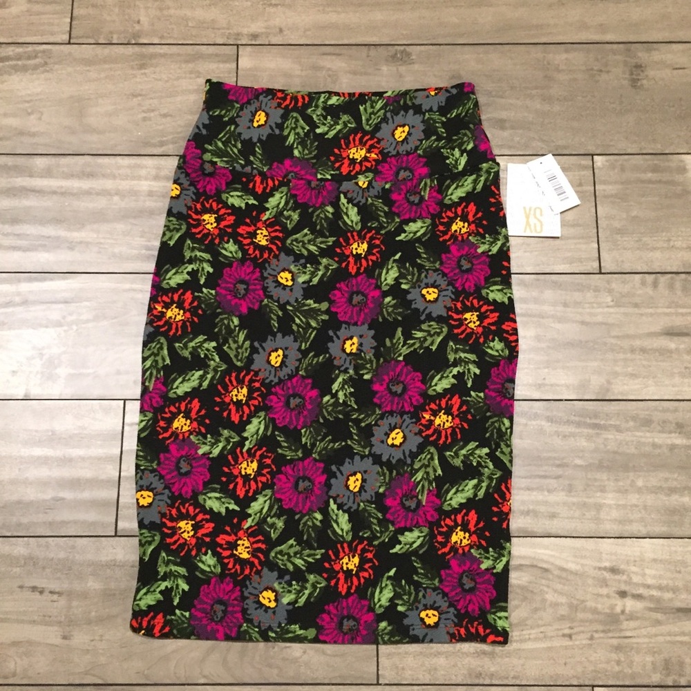 NWT LuLaRoe Cassie