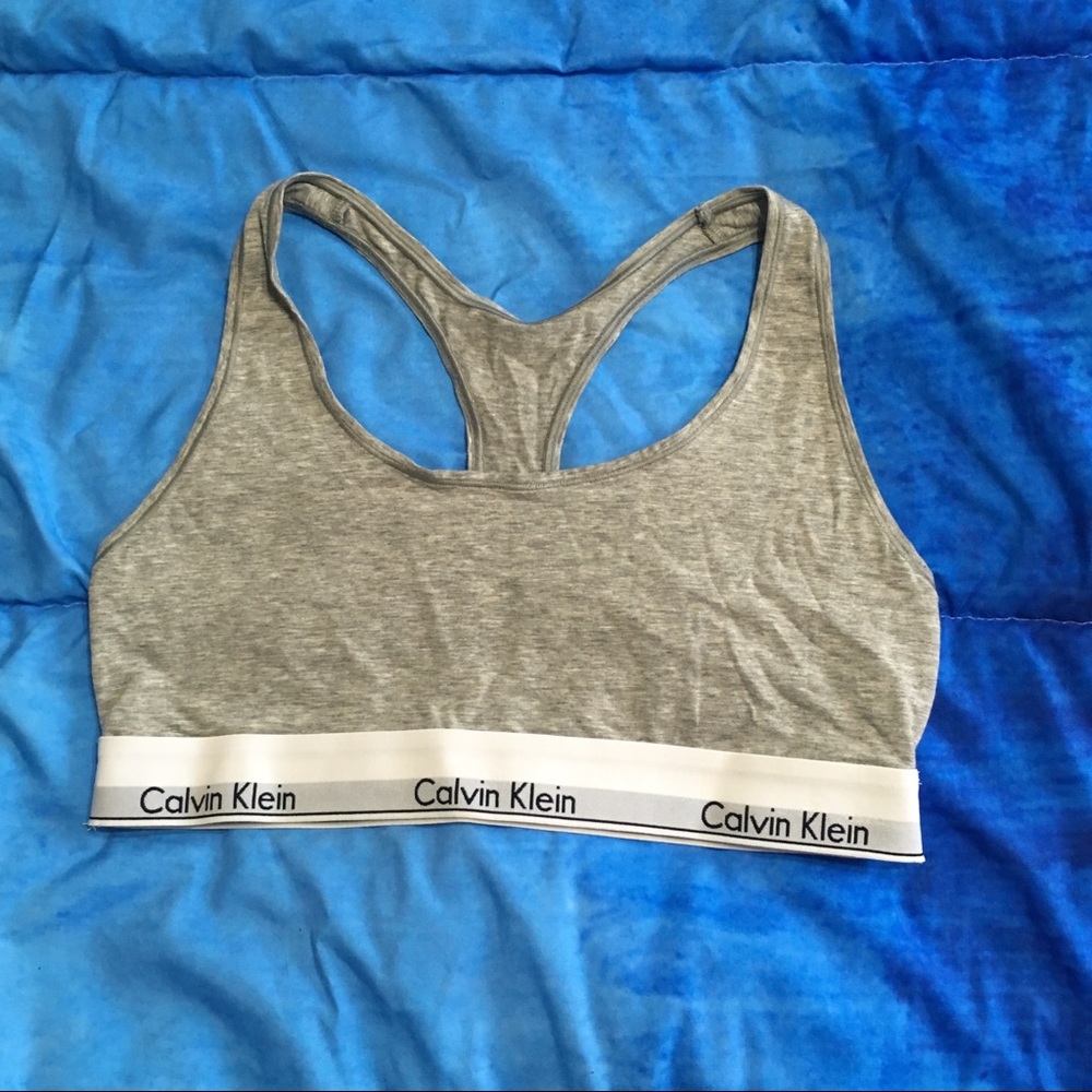 NEVER WORN. Sports bra