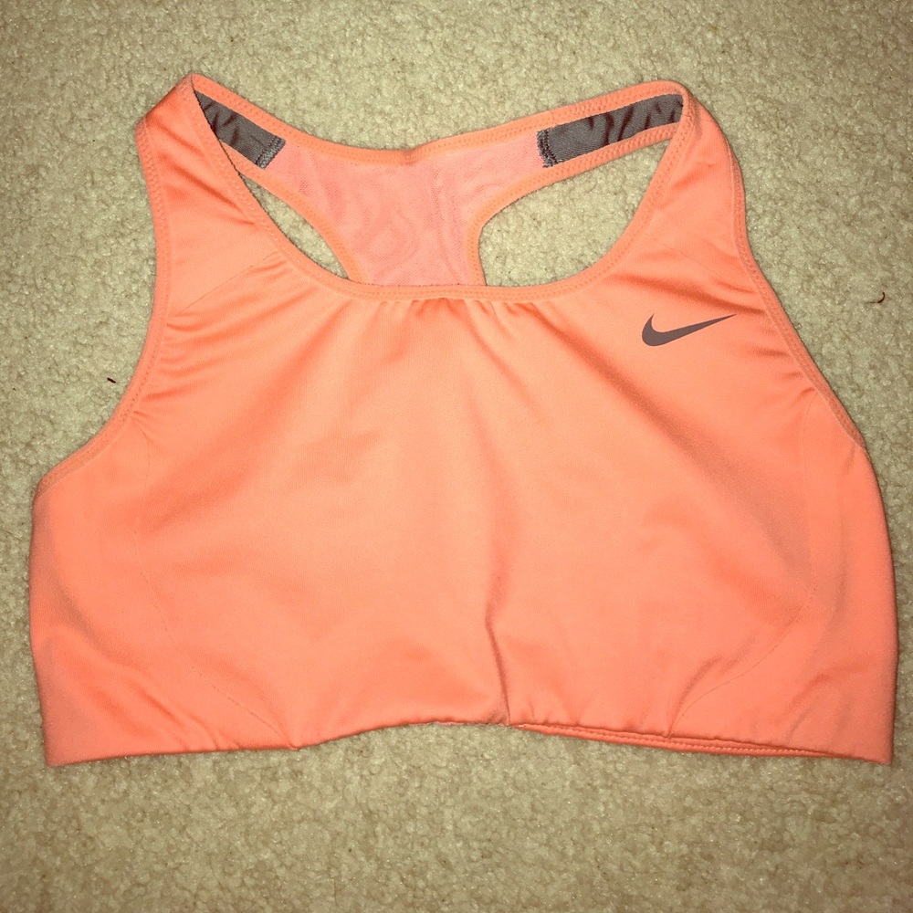 LNWOT Nike Pro Dri-Fit Peach Sports Bra S