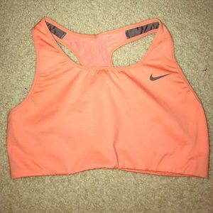 LNWOT Nike Pro Dri-Fit Peach Sports Bra S
