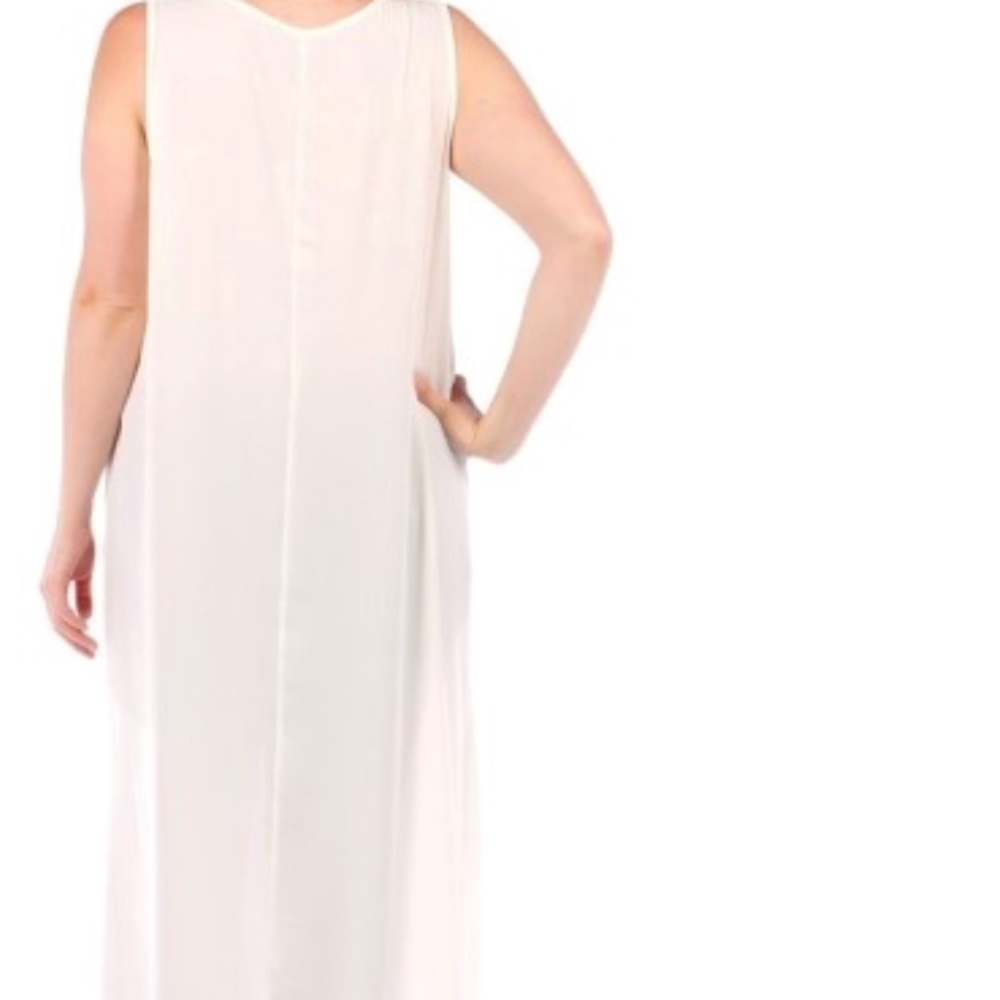 Plus size tank with open front - Picture 3 of 4
