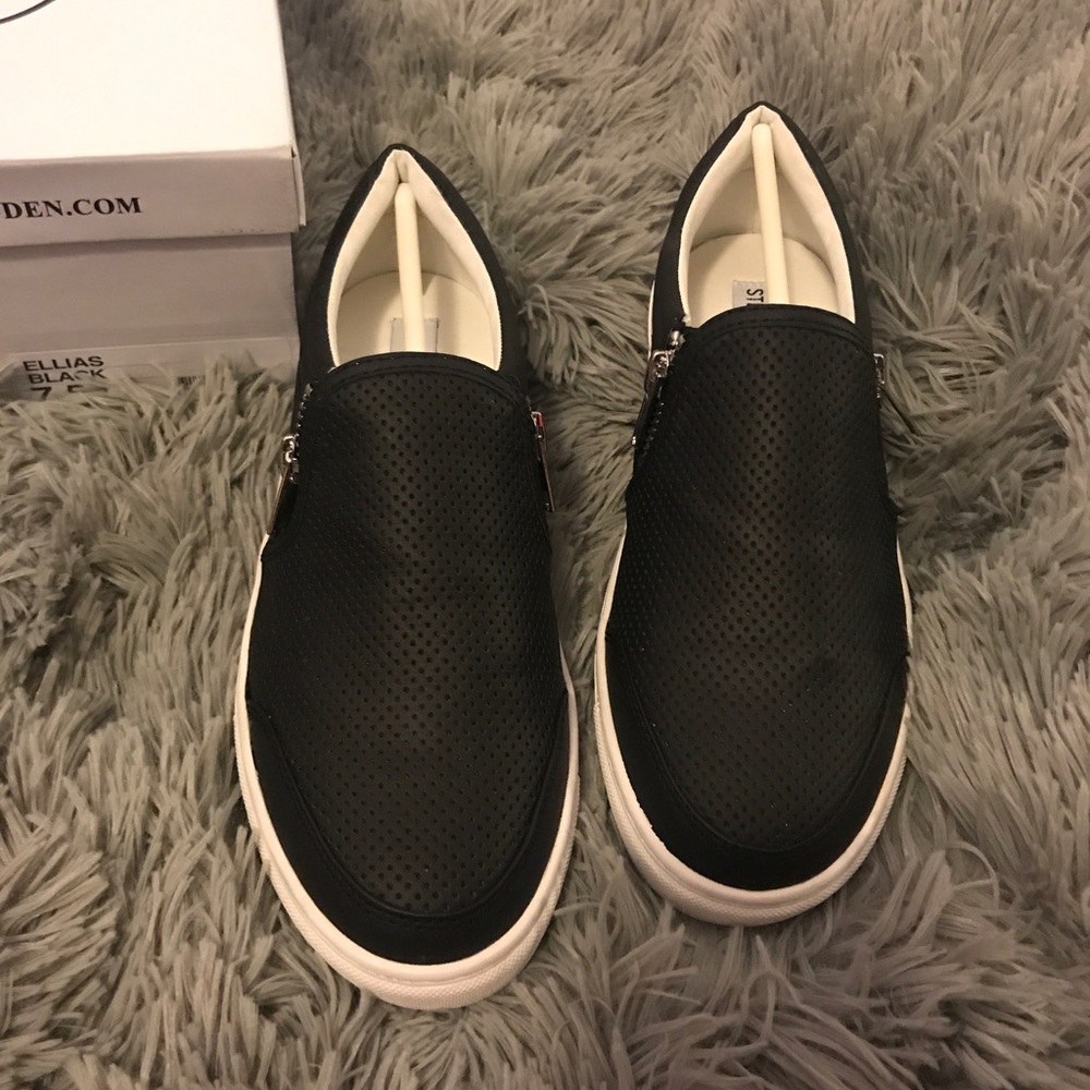 Steve Madden Ellias
